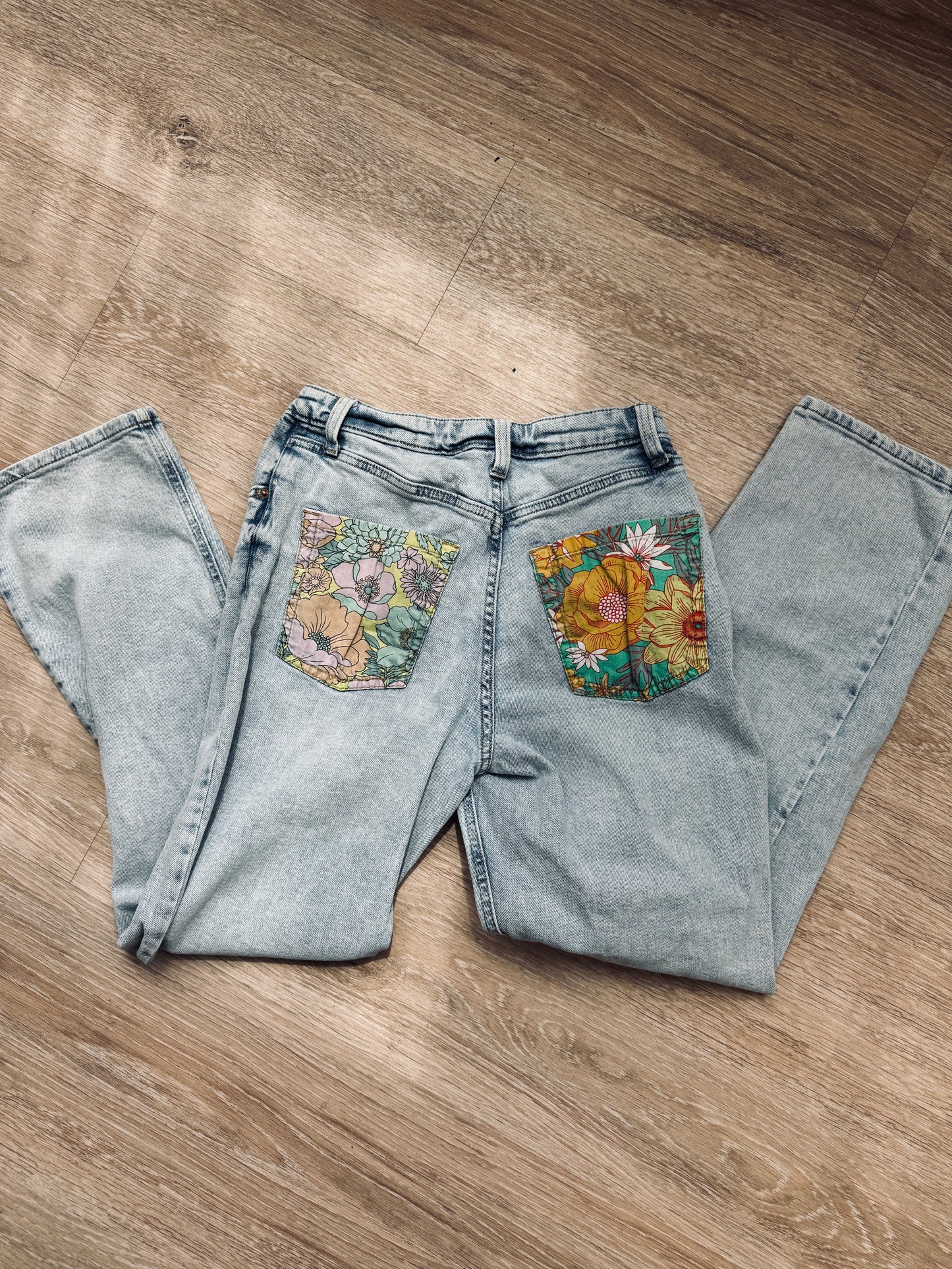 Floral Pocket Jeans - Thrift